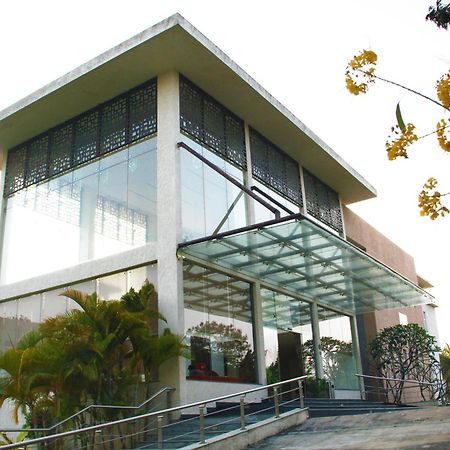 Spree Resort At Century Wintersun Dod Ballāpur Exteriör bild