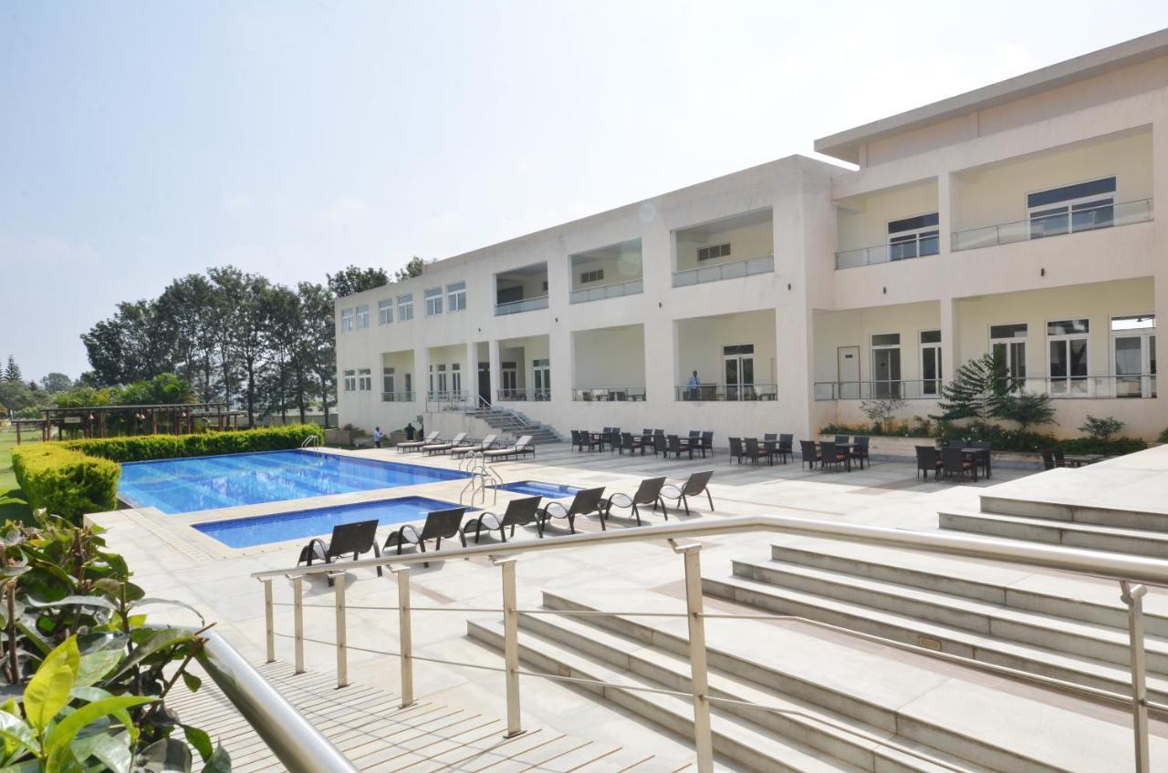 Spree Resort At Century Wintersun Dod Ballāpur Exteriör bild
