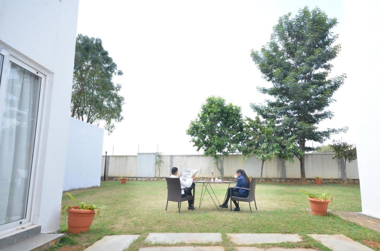 Spree Resort At Century Wintersun Dod Ballāpur Exteriör bild