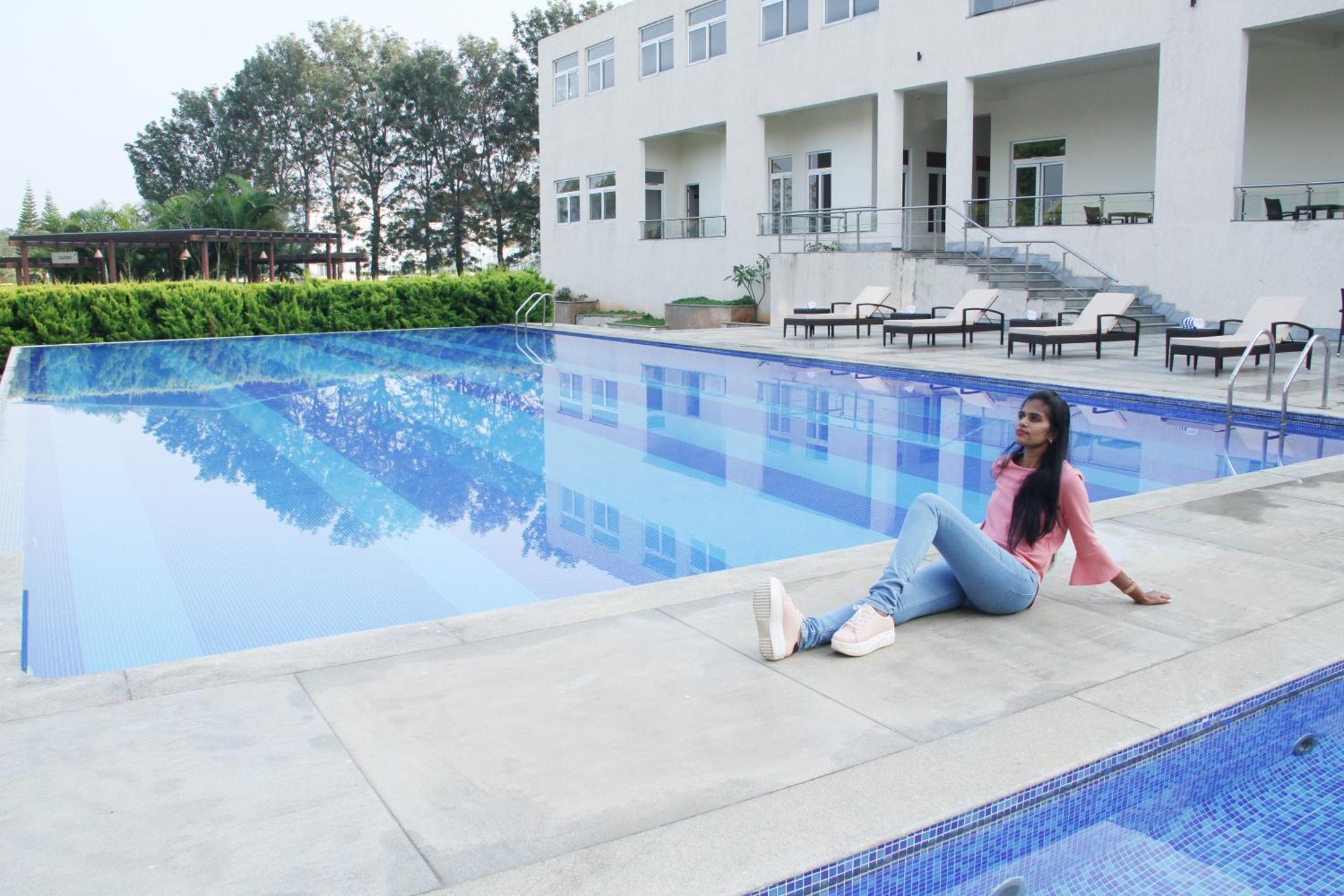 Spree Resort At Century Wintersun Dod Ballāpur Exteriör bild