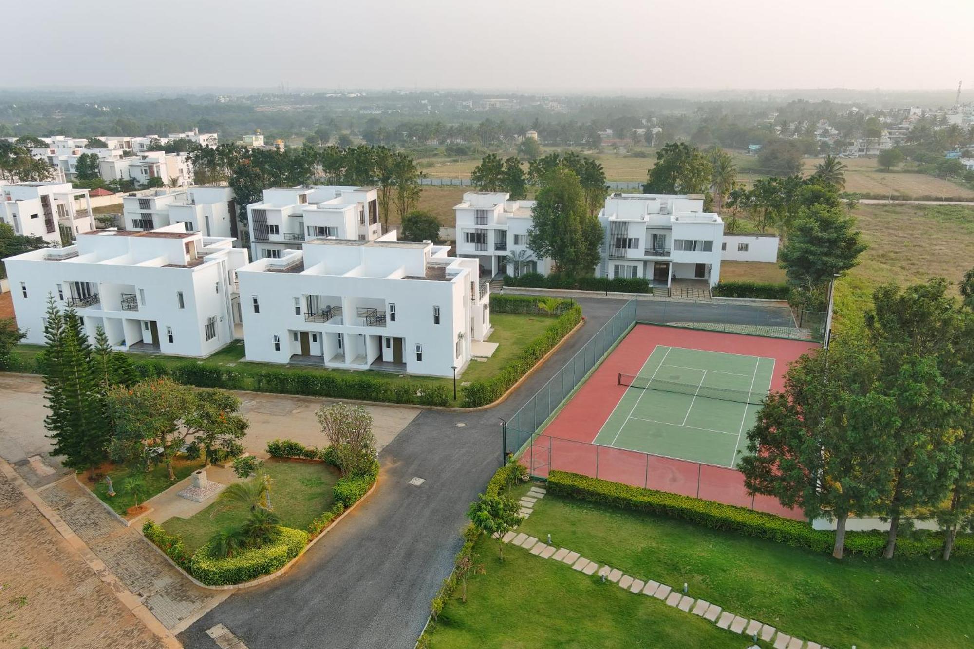 Spree Resort At Century Wintersun Dod Ballāpur Exteriör bild