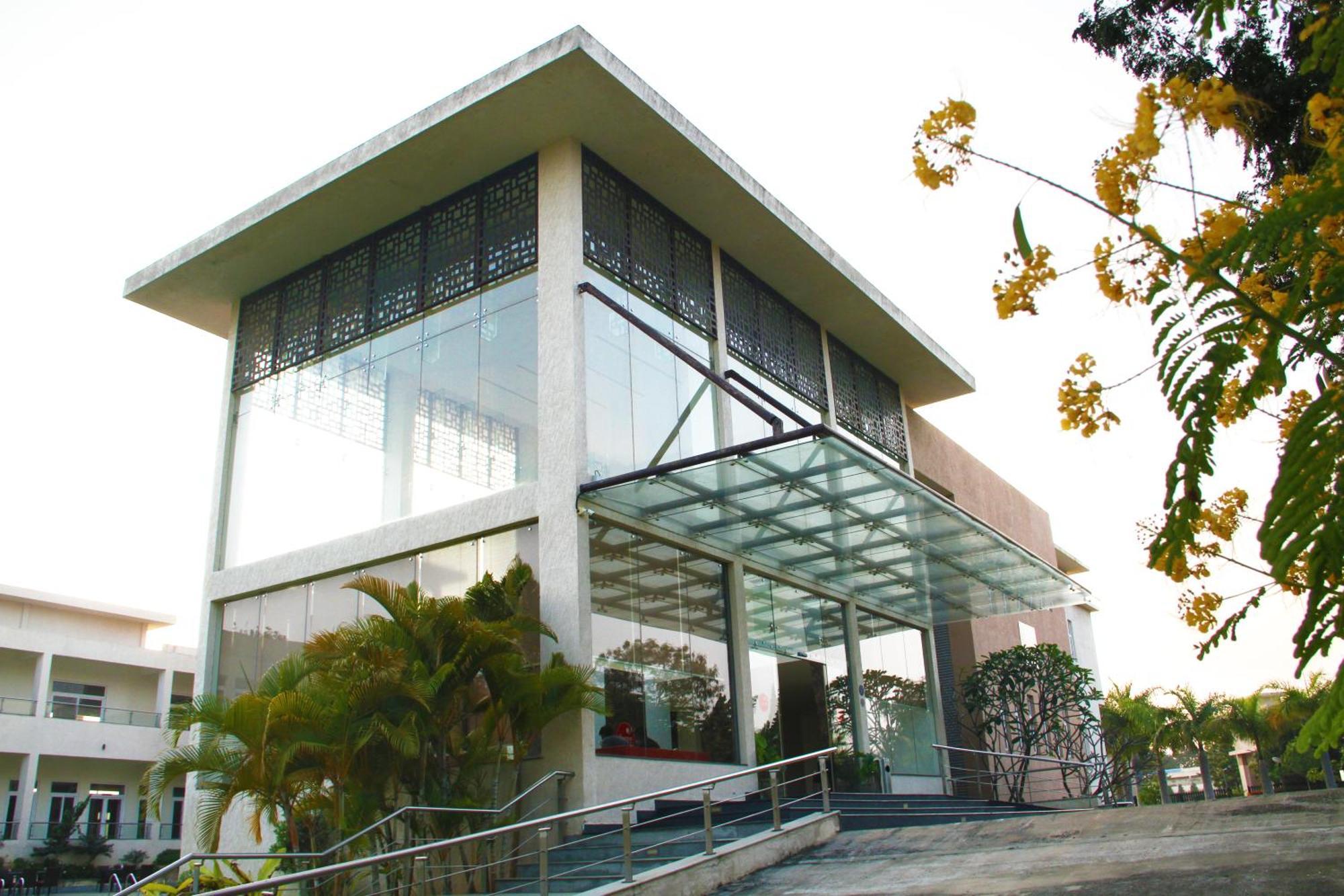 Spree Resort At Century Wintersun Dod Ballāpur Exteriör bild